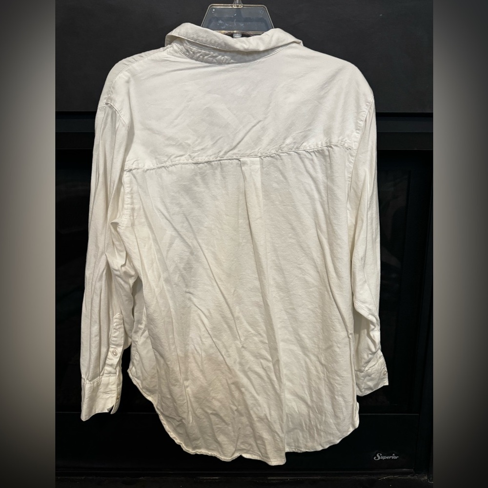 a.n.a Women's White Button-Down Shirt - Picture 3 of 3